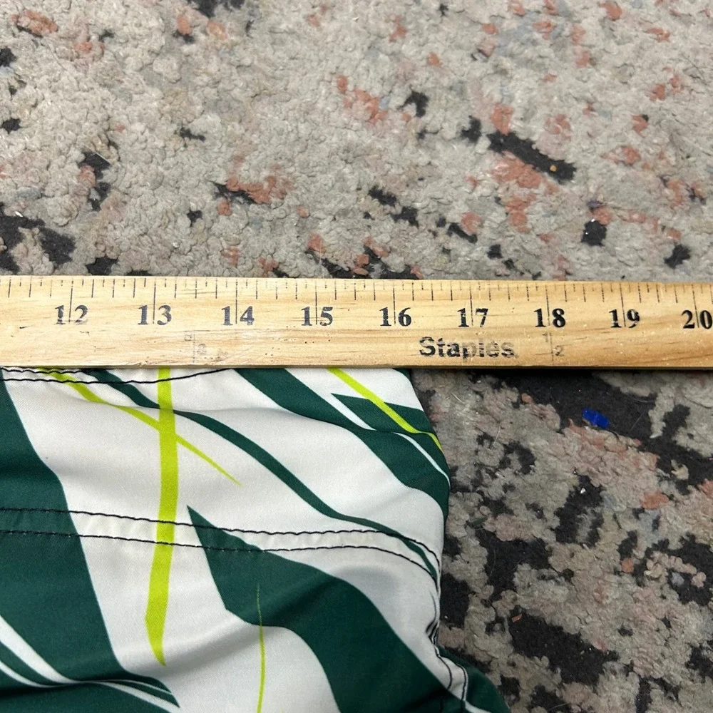 Fox Racing Board Shorts Men 32 Green Geometric Graphic Print Cargo Pocket Y2K